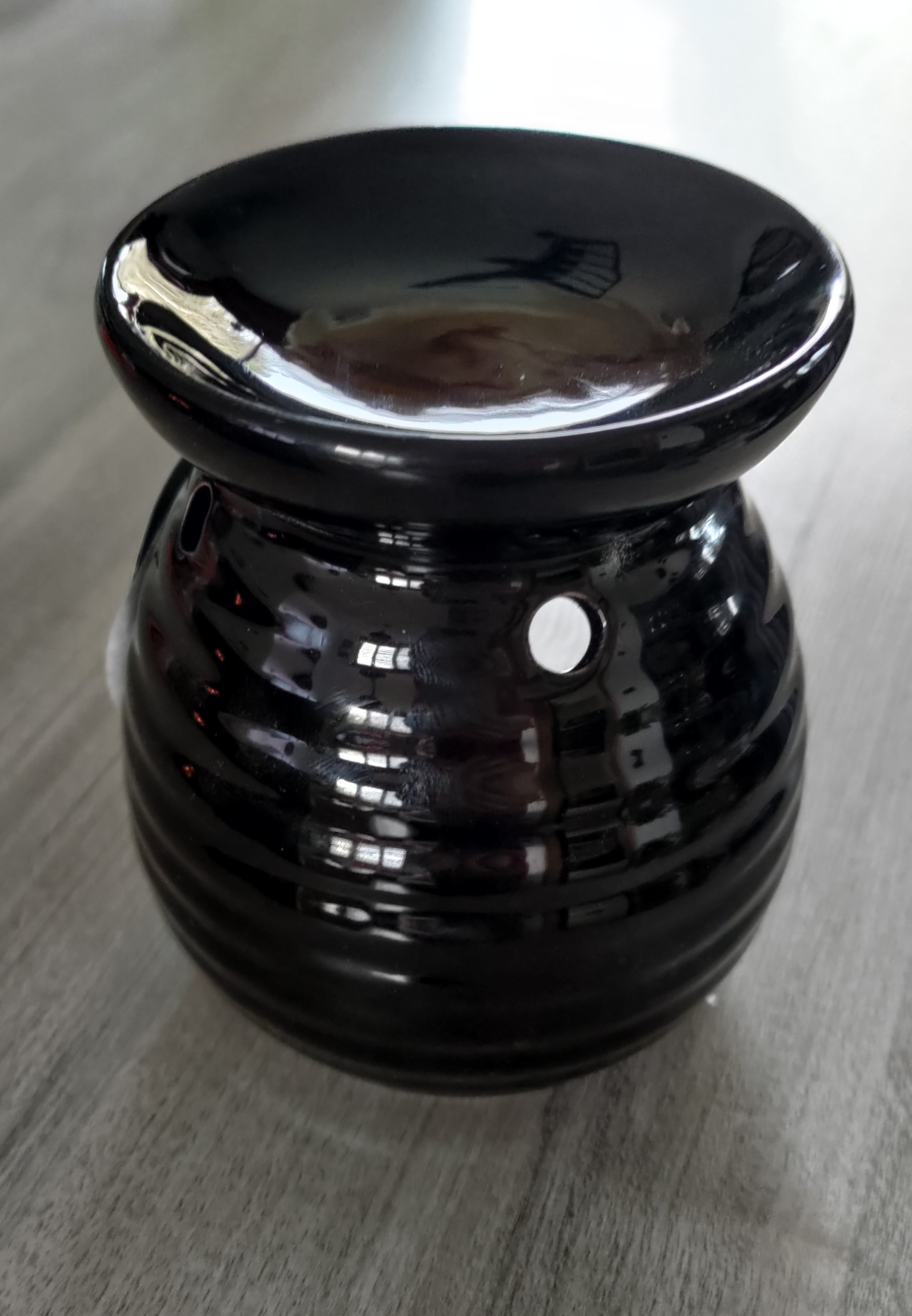 Fondant parfumé Brûle-parfum en céramique noir